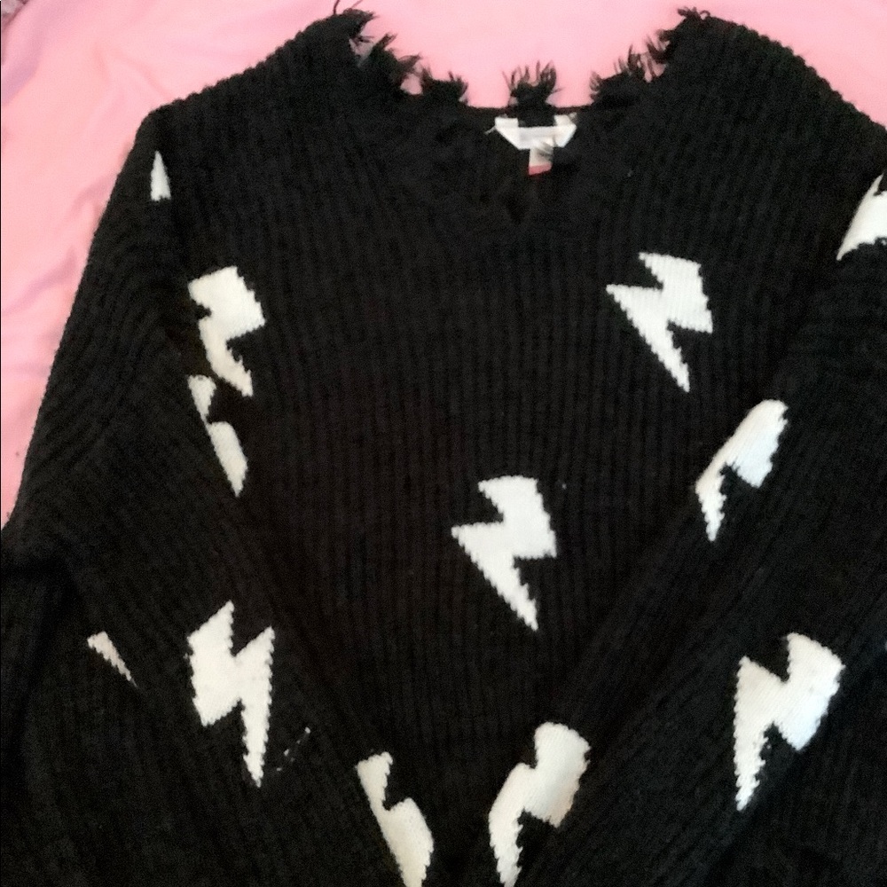 Cute cropped sweater